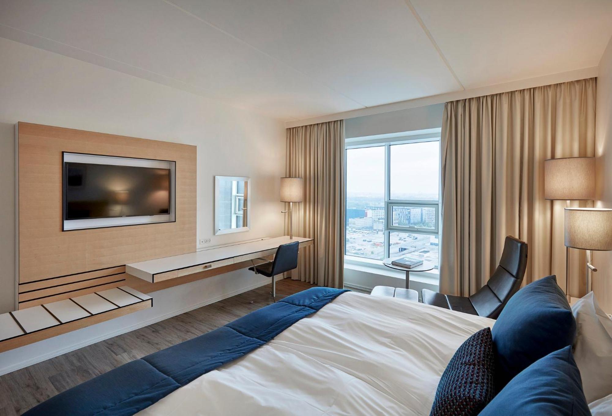 Hotel Crowne Plaza Towers By Ihg 4*